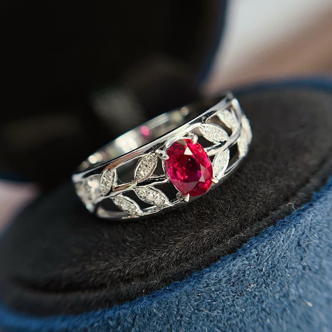 14k Gold 0.70 Ct Natural Ruby & Diamond Ring - 4