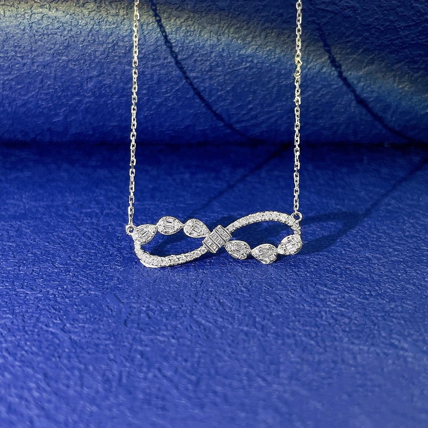 14k Gold 0.20 Ct Natural H Diamond Necklace: Ref:231064050 // gold content:14k gold // main gemstone:diamond // shape:multiply // carat weight:0. 20ct // clarity grade:vs-si // color:h // treatment:natural // Low Estimate: 2400Condition: