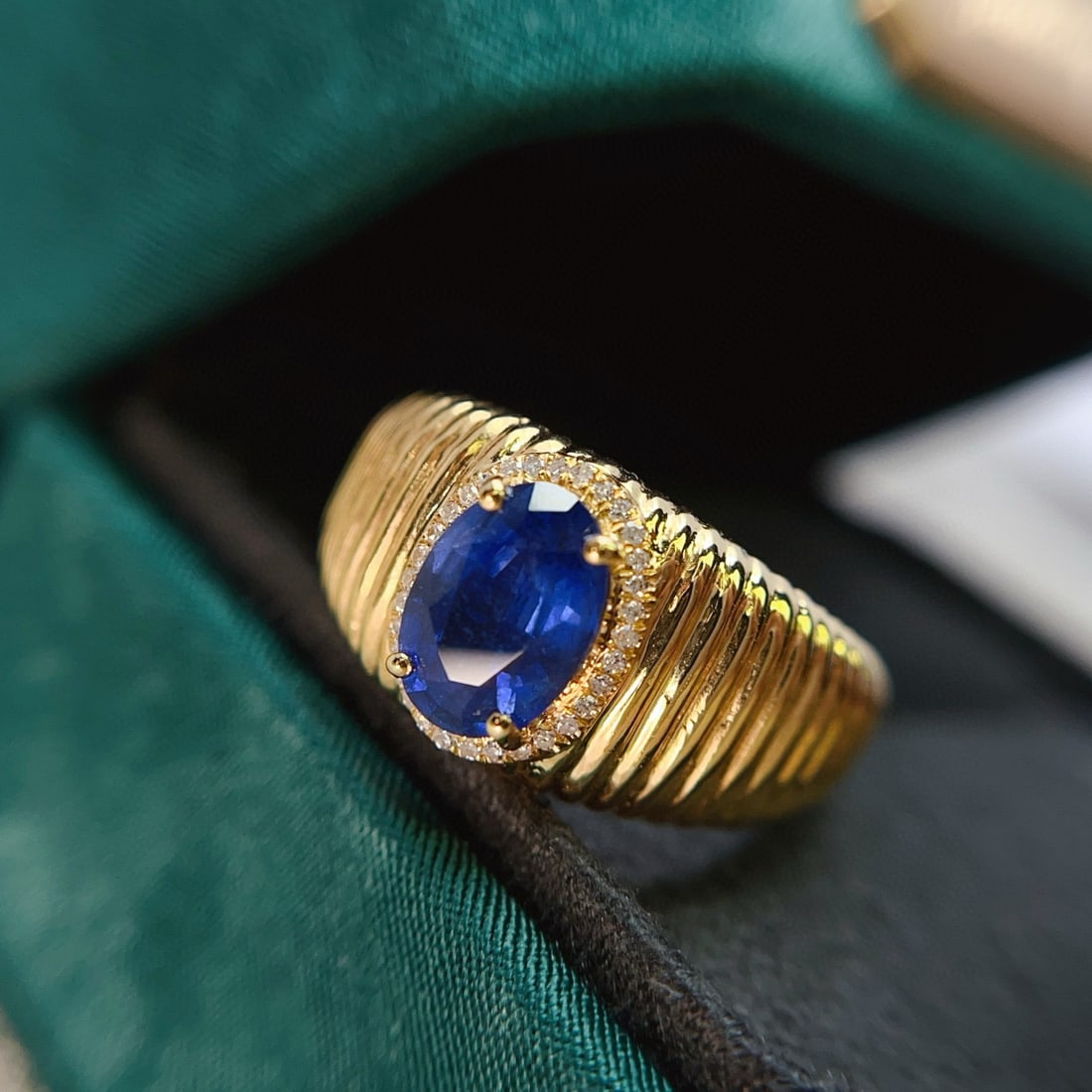 14k Gold 1.60 Ct Natural Sapphire & Diamond Ring - 4