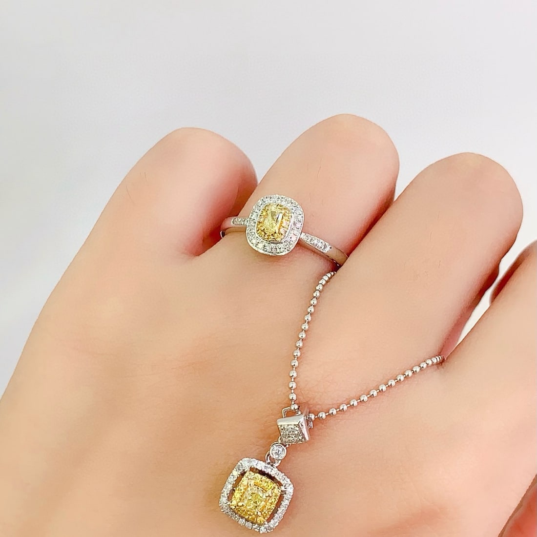 14k Gold 0.52 Ct Natural Yellow Diamond & Diamond Jewelry Set - 5