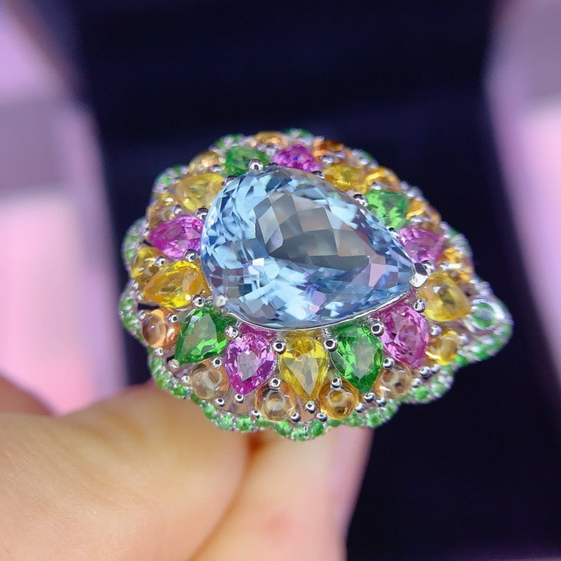 14k Gold 10.49 Ctw Natural Aquamarine & Sapphire & Tsavorite Ring - 4