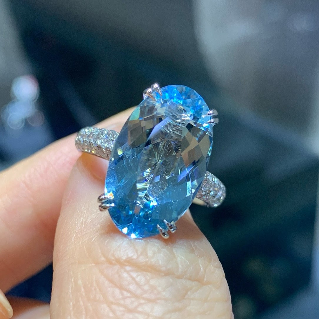 14k Gold 6.38 Ctw Natural Aquamarine & Diamond Ring - 7