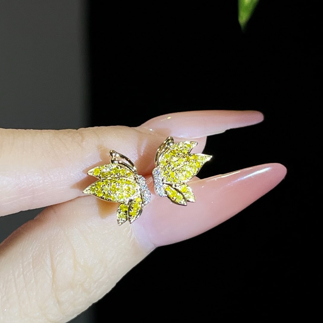 14k Gold 0.26 Ct Natural Color Diamond Earrings: Ref:231064169 // gold content:14k gold // main gemstone:diamond // shape:round // carat weight:0. 26ct // clarity grade:vs-si // color:color // treatment:natural // cut grade:g // High Estimate: