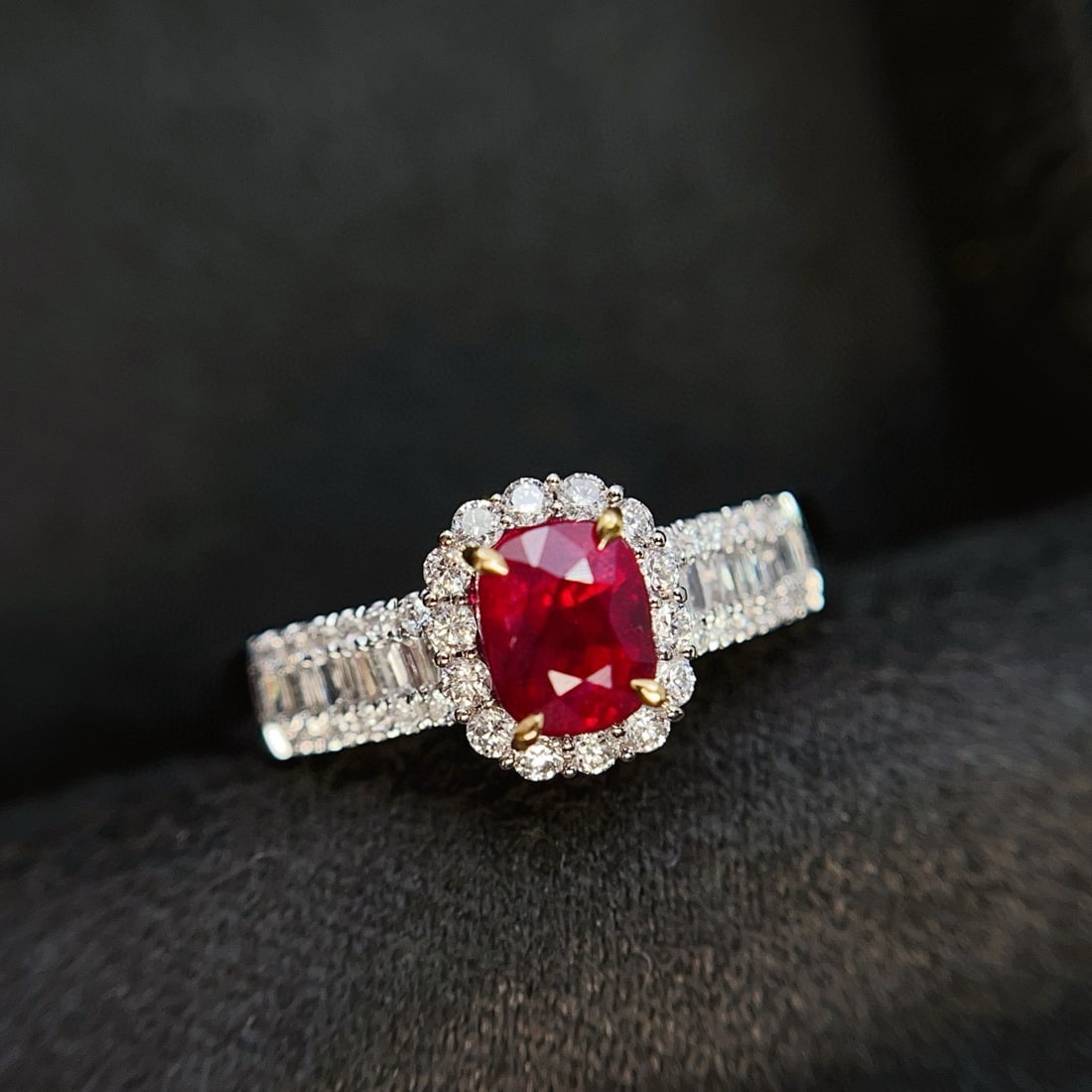 14k Gold 1.10 Ct Natural Ruby & Diamond Ring - 4