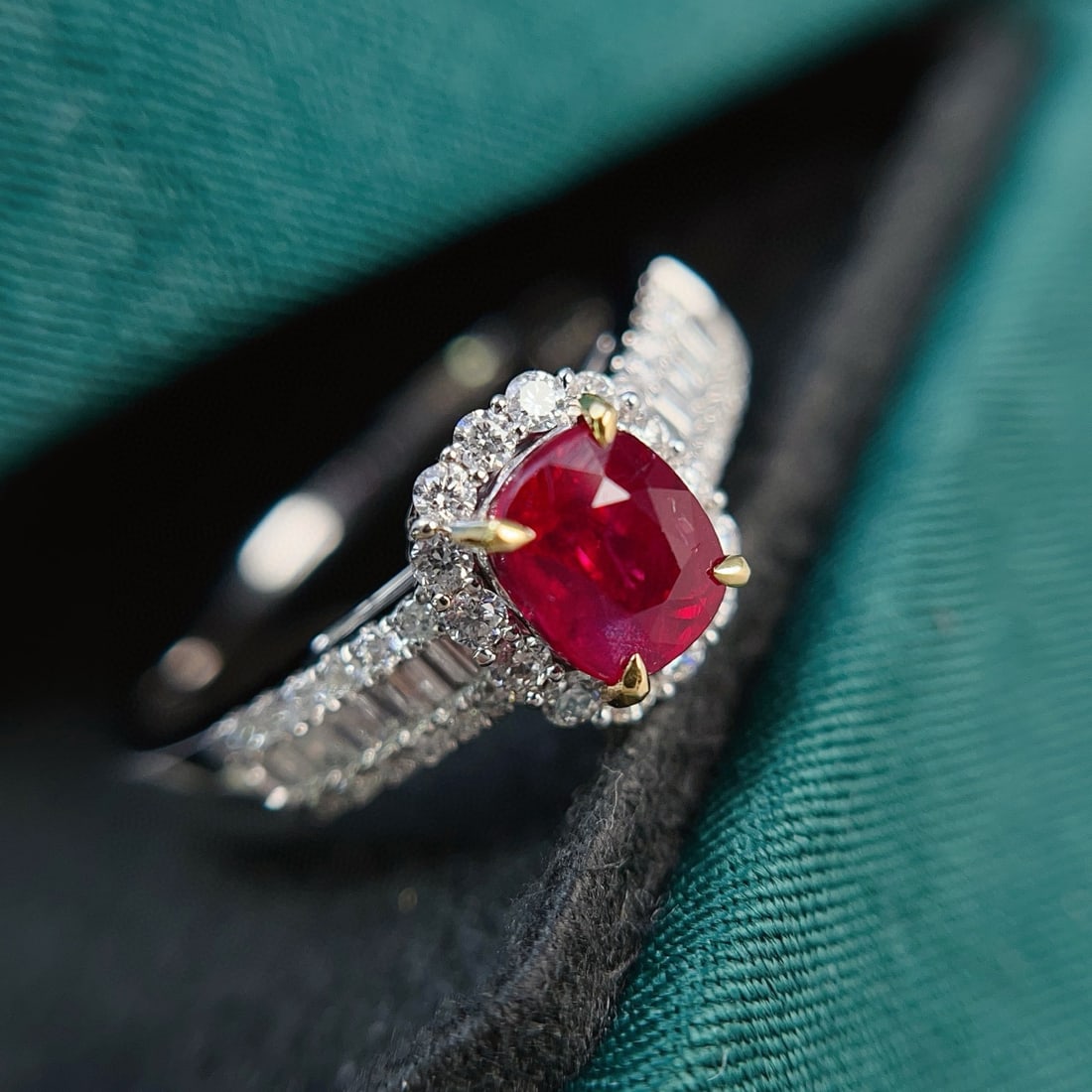 14k Gold 1.10 Ct Natural Ruby & Diamond Ring - 5