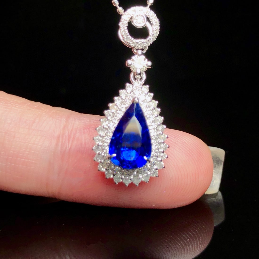 14k Gold 1.96 Ctw Natural Sapphire & Diamond Pendant( Without Chain ): Ref:231064184 // gold content:14k gold // main gemstone:sapphire // shape:pear // carat weight:1. 50ct // color:royal blue // treatment:natural // // adjacent gemstone 2 : diamond // shape:round //
