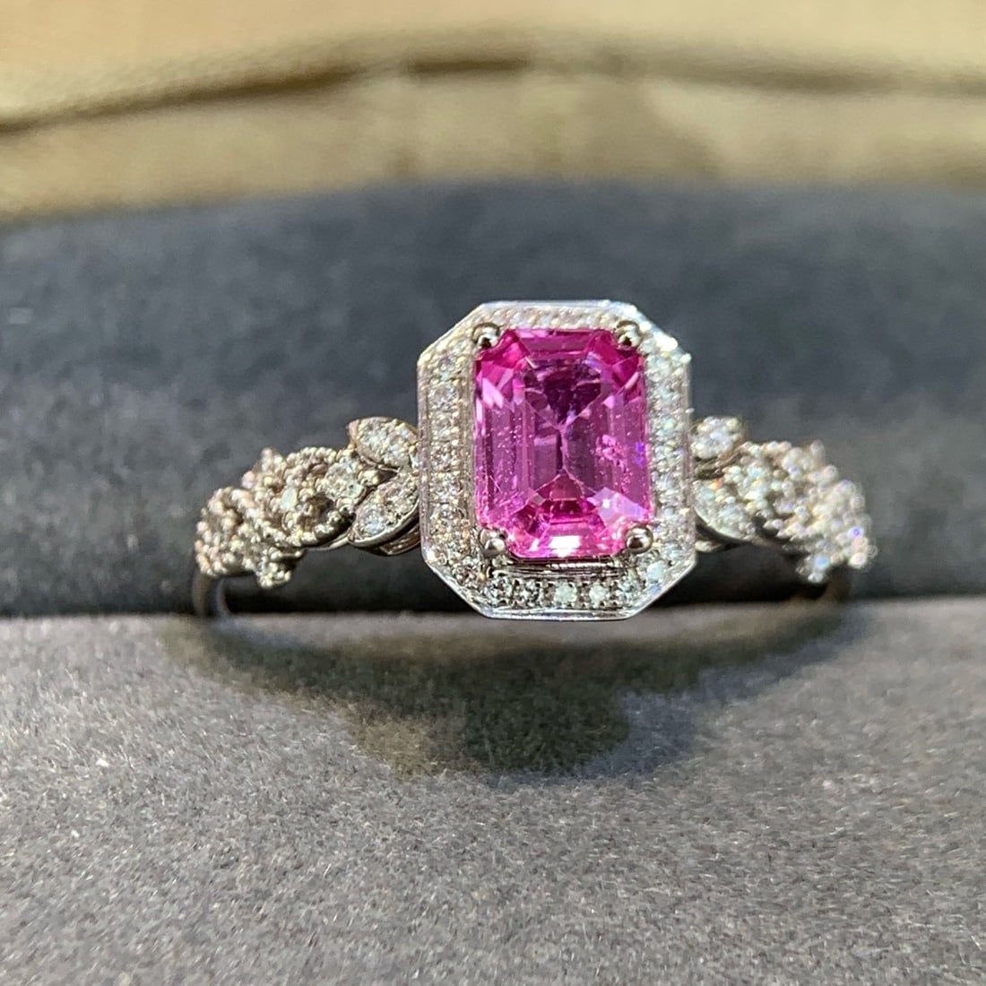 14k Gold 0.8 Ct Natural Padparadscha Sapphire & Diamond Ring: Ref:231064187 // gold content:14k gold // ring size:7. 25us // // main gemstone:padparadscha sapphire // shape:octagonal // carat weight:0. 8ct // color:orangish pink // treatment:natural // //