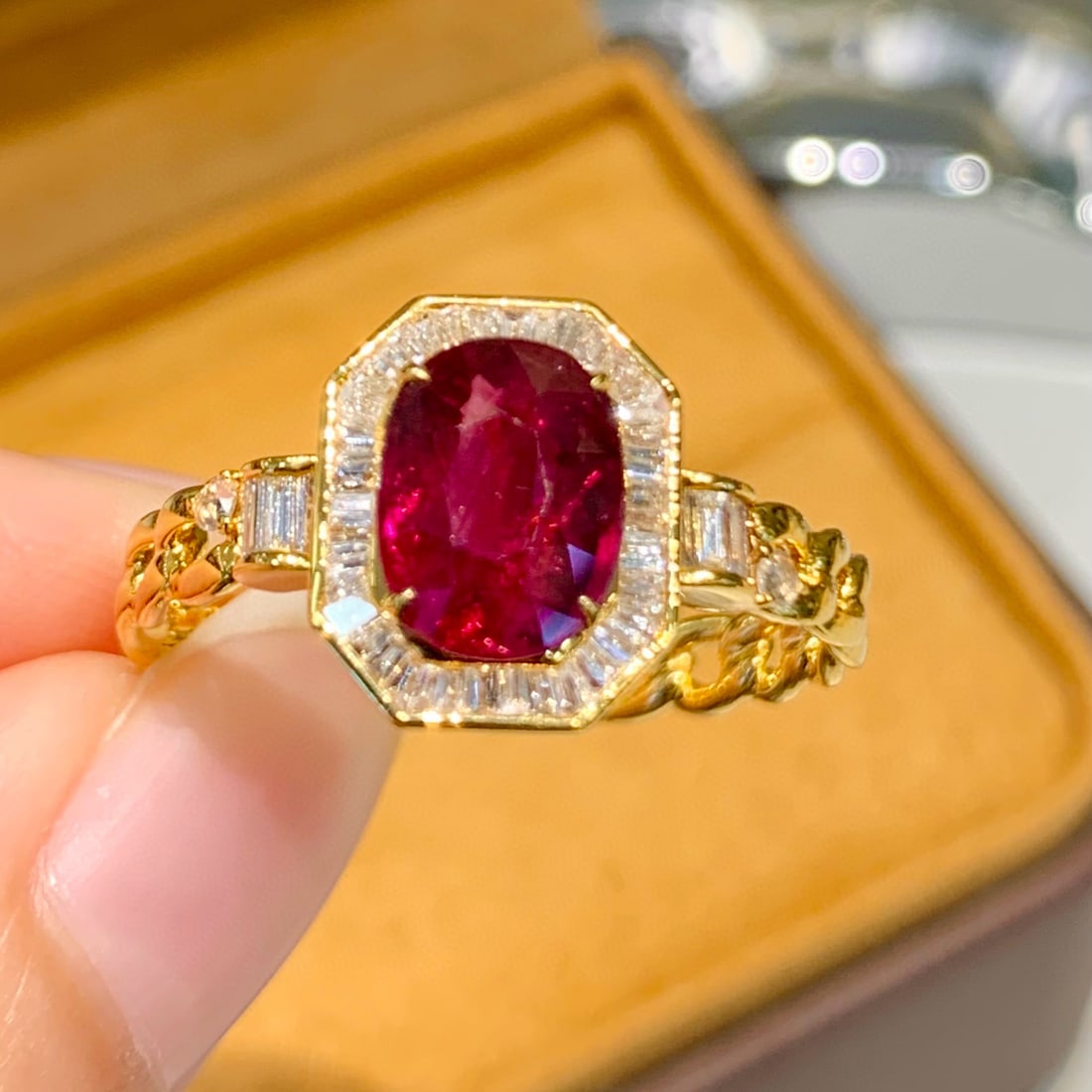 14k Gold 2.2 Ct Natural Ruby & Diamond Ring - 4