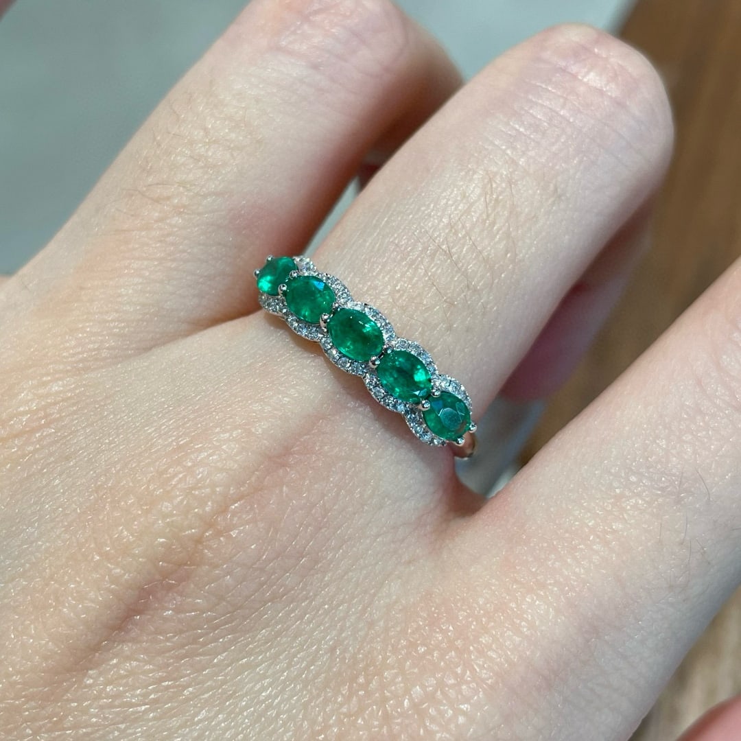 14k Gold 0.78 Ct Natural Emerald & Diamond Ring - 2