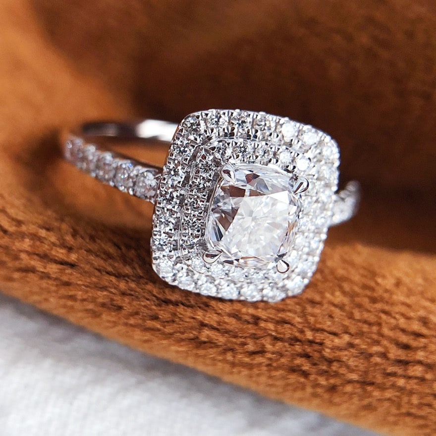 Gia Certified 14k Gold 1.00 Ct Natural D Vvs2 Cushion Diamond Ring: Ref:231064233 // gold content:14k gold // ring size:7. 25us // // main gemstone:diamond // certified:gia // shape:cushion // carat weight:1. 00ct // clarity grade:vvs2 // color:d //