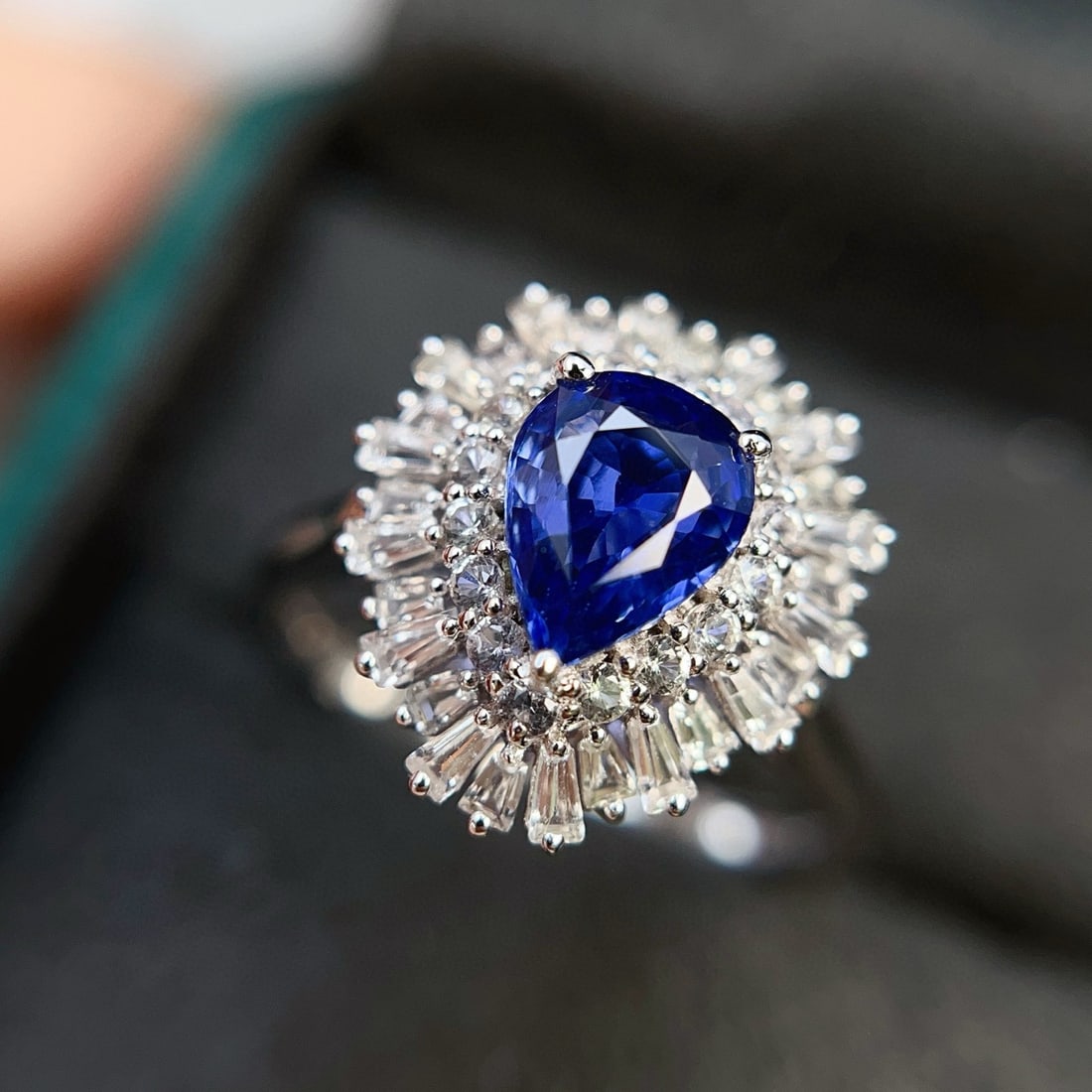 14k Gold 1.15 Ct Natural Sapphire & Diamond & Sapphire Ring/pendant( Without Chain ): Ref:231064250 // gold content:14k gold // ring size:7. 25us // // main gemstone:sapphire // shape:pear // carat weight:1. 15ct // color:blue // treatment:natural // // adjacent gemstone 2 :
