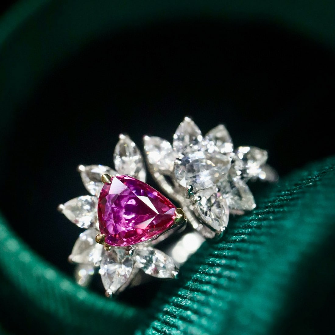 14k Gold 1.11 Ctw Natural Ruby & Diamond Ring - 3