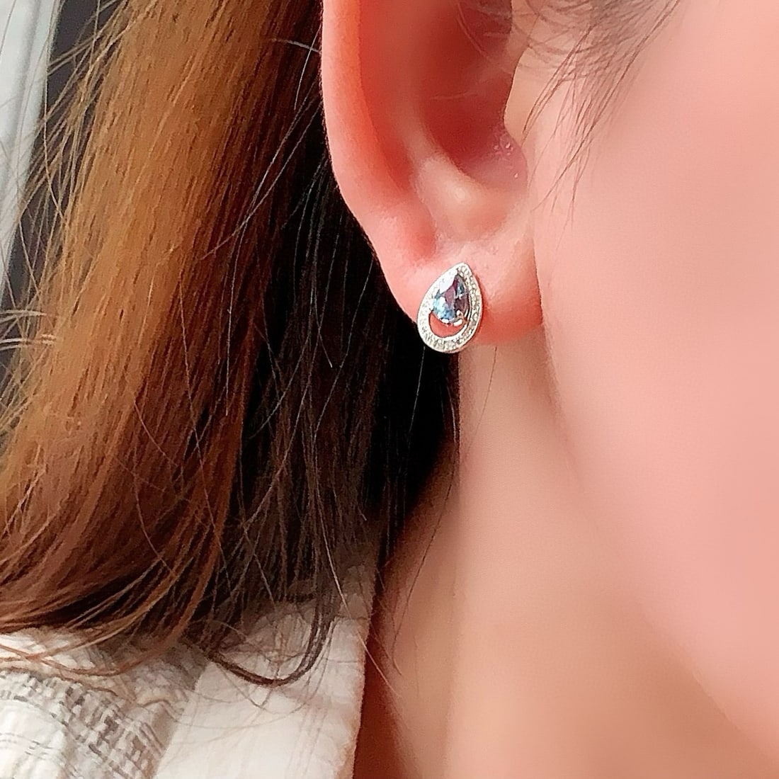 14k Gold 0.90 Ctw Natural Aquamarine & Diamond Earrings - 5