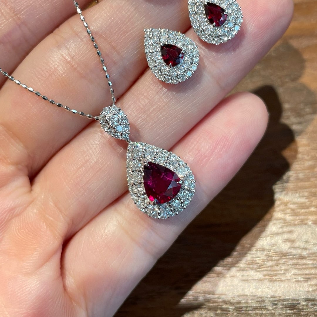 14k Gold 2.23 Ct Natural Ruby & Diamond Jewelry Set - 3
