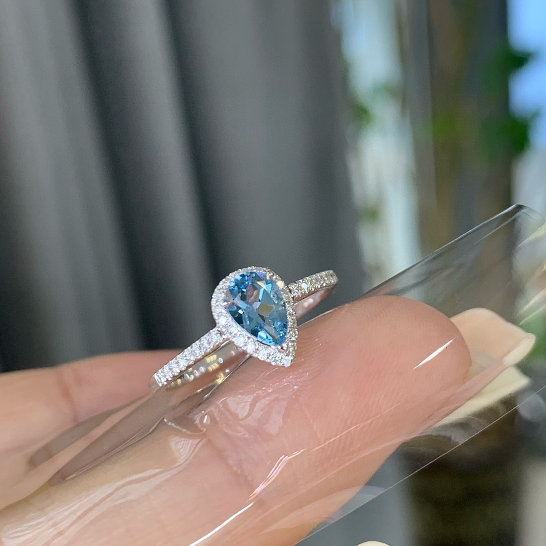 14k Gold 0.62 Ctw Natural Aquamarine & Diamond Ring - 2