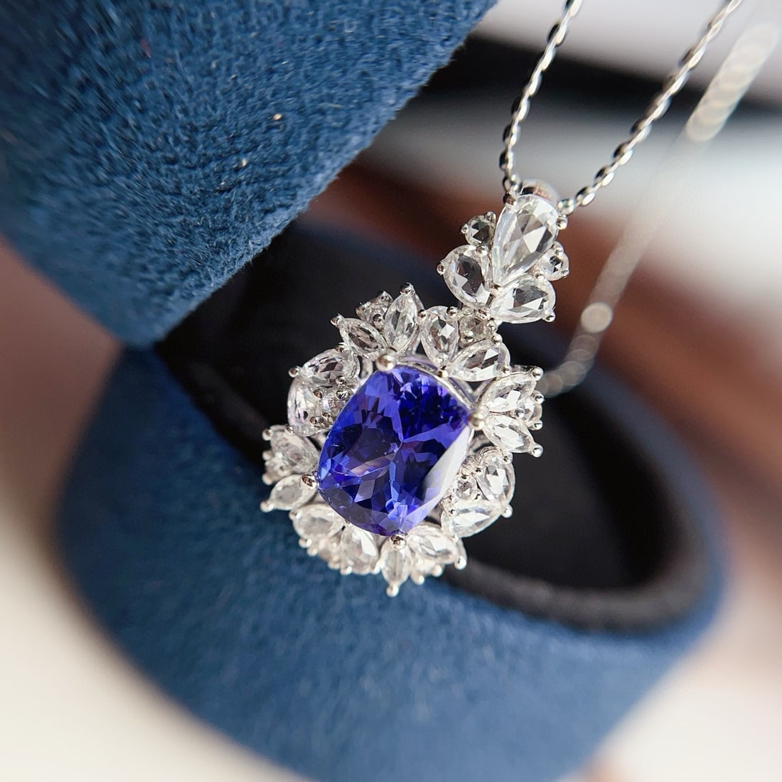 14k Gold 2.45 Ct Natural Tanzanite & Sapphire Pendant( Without Chain ) - 4
