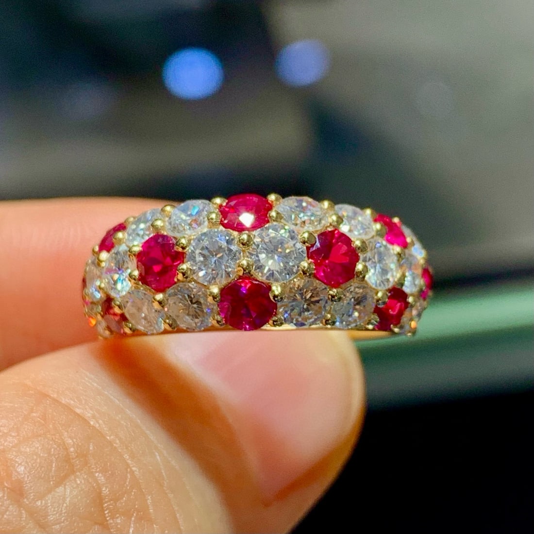 14k Gold 2.66 Ctw Natural Ruby & Diamond Ring: Ref:231064413 // gold content:14k gold // ring size:7. 25us // // main gemstone:ruby // shape:round // carat weight:1. 06ct // color:red // treatment:natural // cut grade:g // // adjacent gemstone 2 :