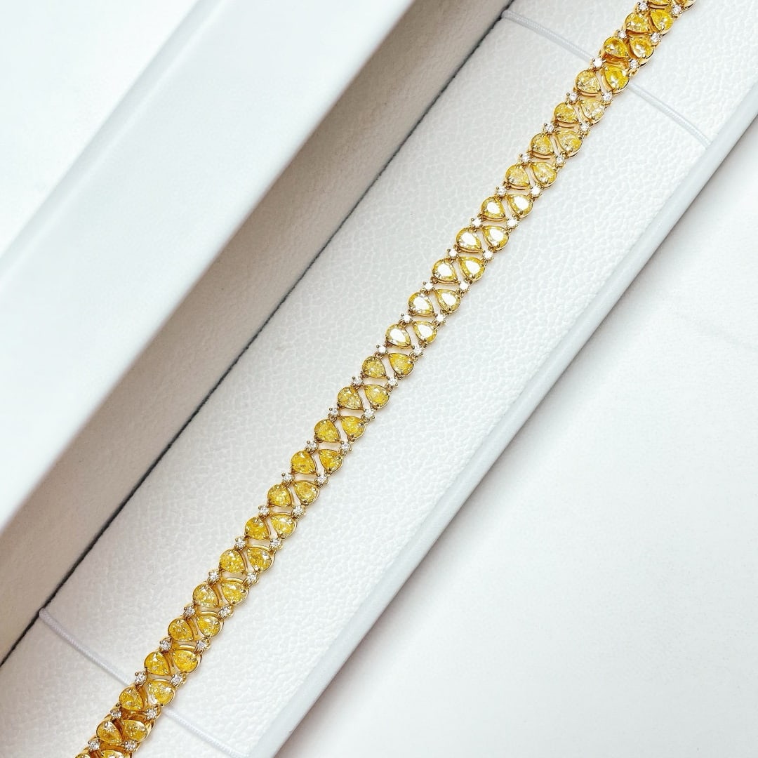 14k Gold 11.40 Ctw Natural Yellow Diamond & Diamond Bracelet - 2