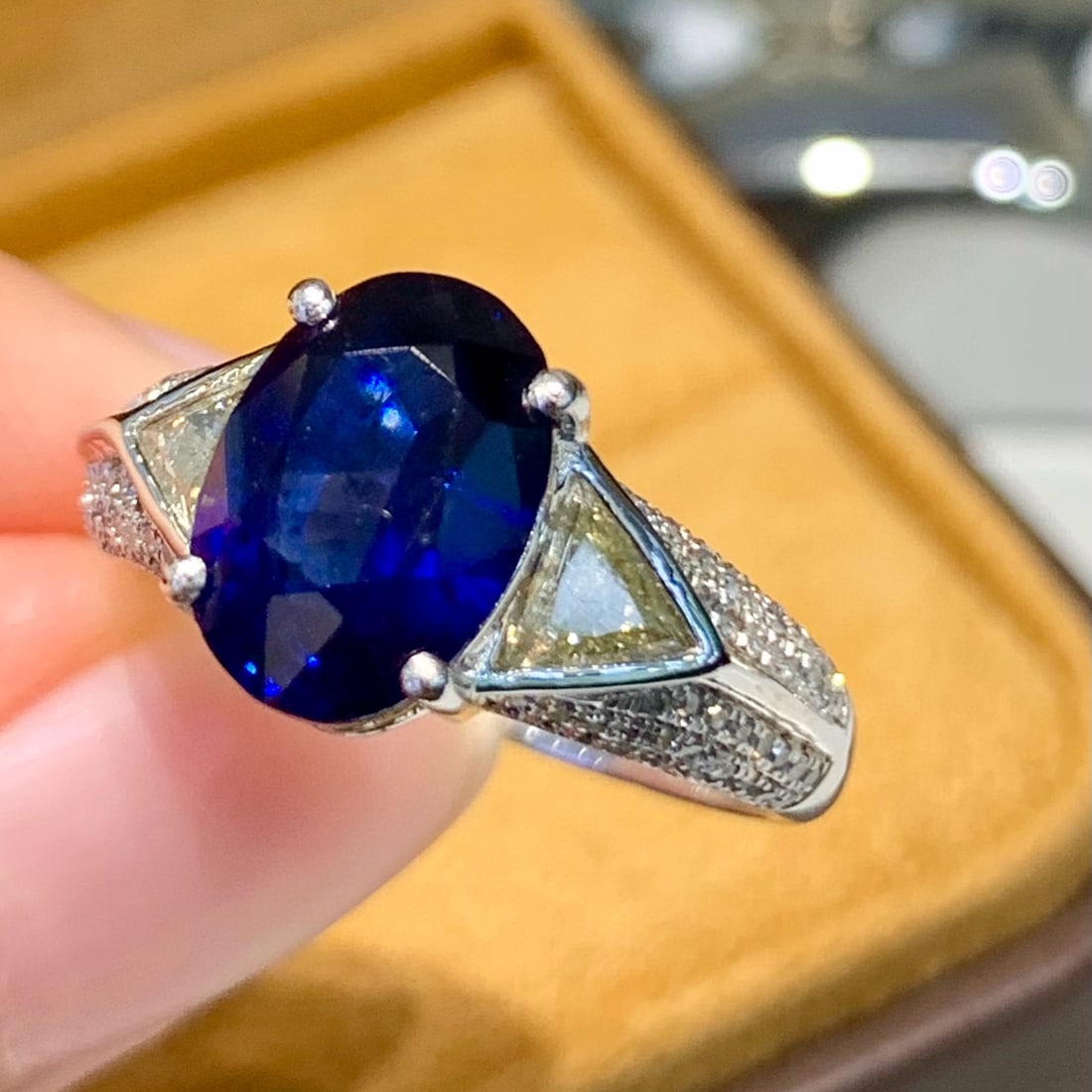 14k Gold 3.3 Ct Natural Sapphire & Diamond Ring: Ref:231064438 // gold content:14k gold // ring size:7. 25us // // main gemstone:sapphire // shape:oval // carat weight:3. 3ct // color:royal blue // treatment:natural // // adjacent gemstone 2 :