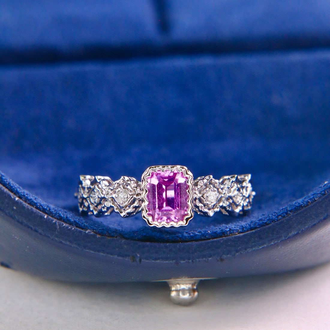 14k Gold 0.97 Ctw Natural Sapphire & Diamond Ring: Ref:231064439 // gold content:14k gold // ring size:7. 25us // // main gemstone:sapphire // shape:octagonal // carat weight:0. 92ct // color:pink // treatment:natural // // adjacent gemstone 2 :