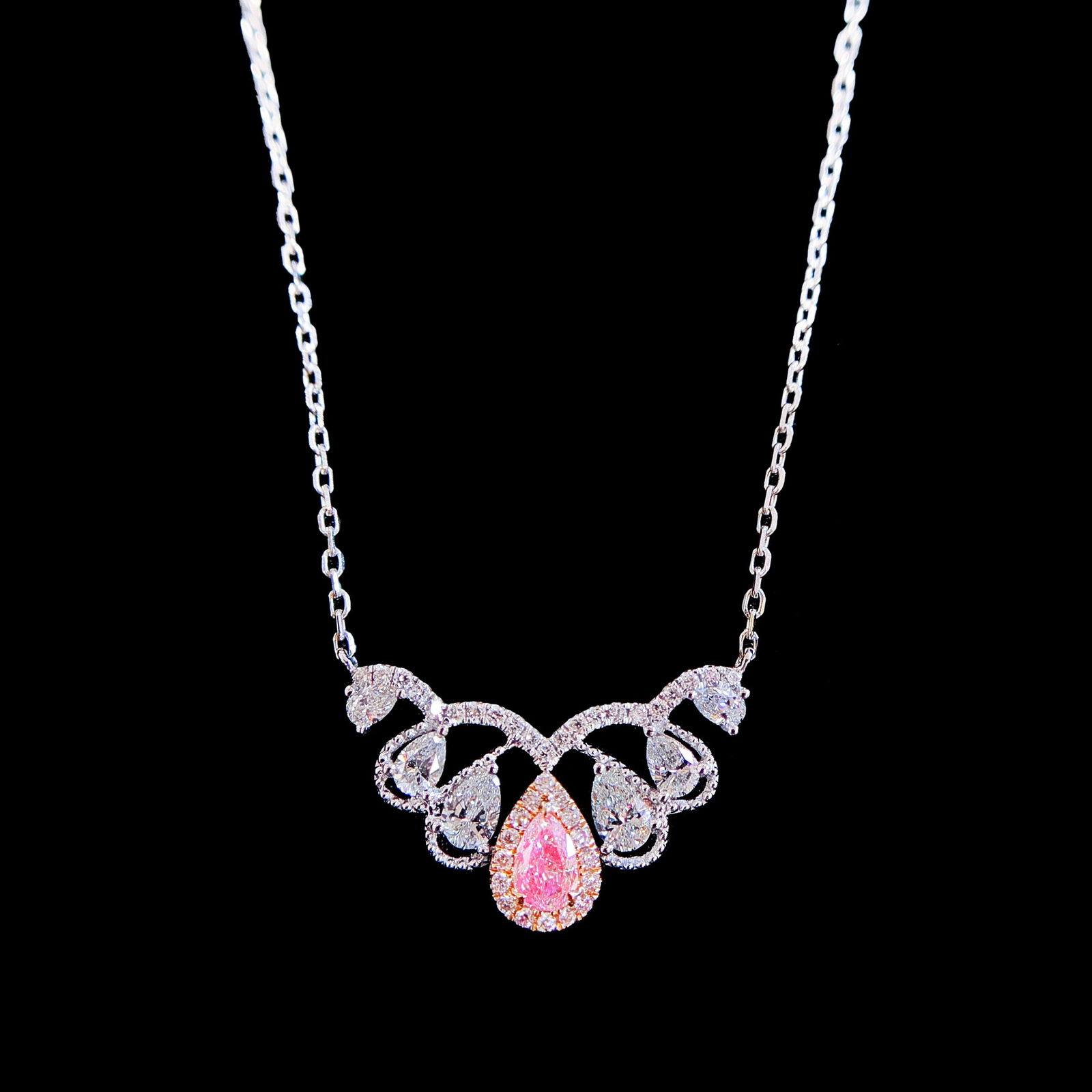 14k Gold 0.50 Ctw Natural Pink Diamond & Diamond Necklace: Ref:231065010 // gold content:14k gold // main gemstone:pink diamond // shape:pear // carat weight:0. 10ct // color:pink // treatment:natural // // adjacent gemstone 2 : diamond // shape:multiple