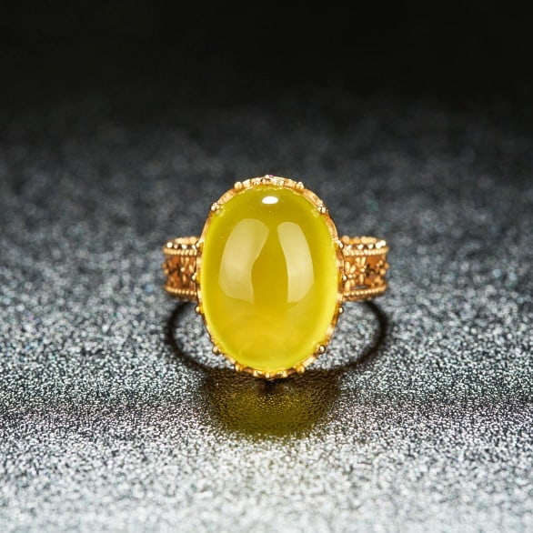 14k Gold 13.35 Ct Natural Prehnite & Ruby Ring: Ref:231065054 // gold content:14k gold // ring size:7. 25us // // main gemstone:prehnite // shape:oval // carat weight:13. 35ct // color:yellow // treatment:natural // // adjacent gemstone 2 :