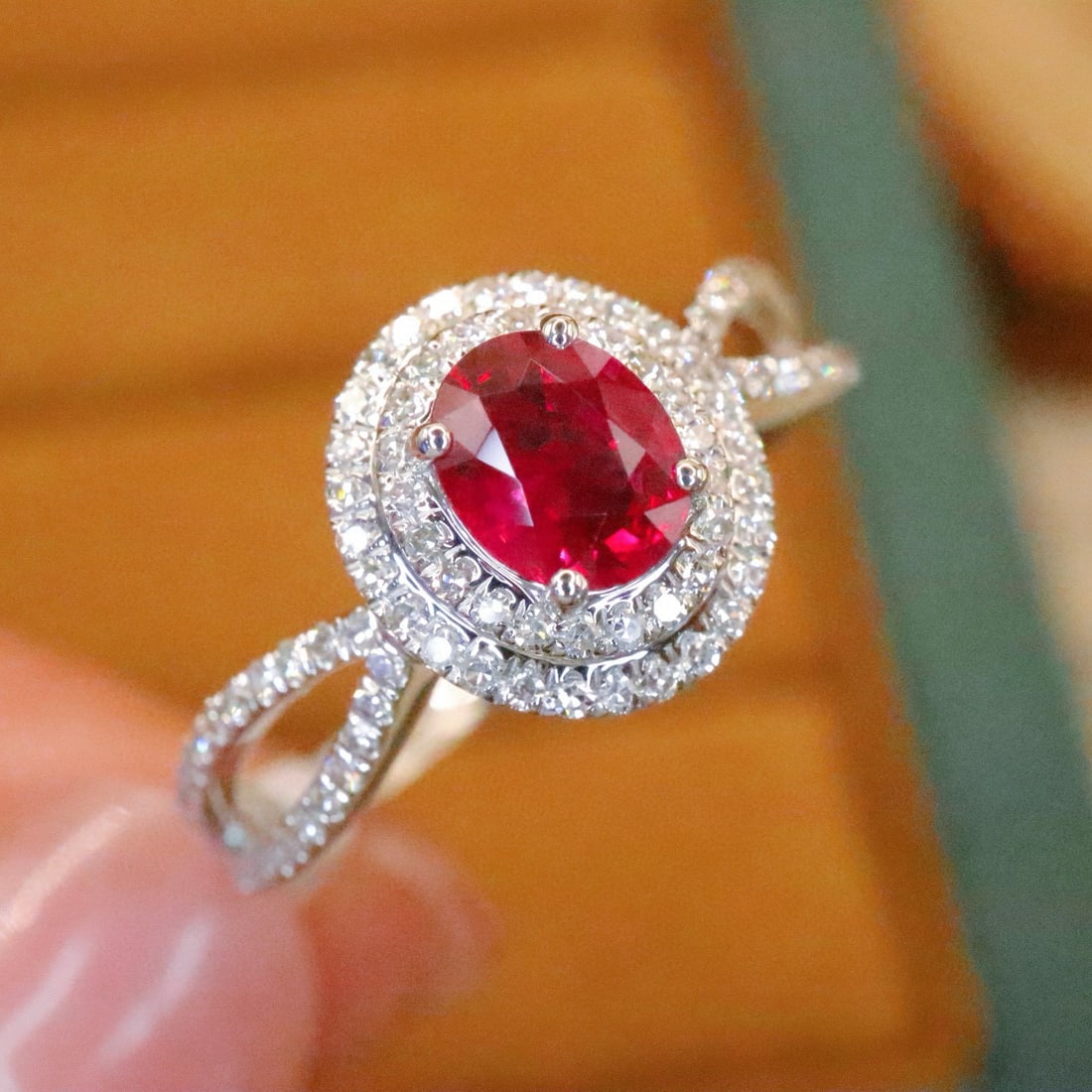 14k Gold 0.84 Ctw Natural Ruby & Diamond Ring - 3