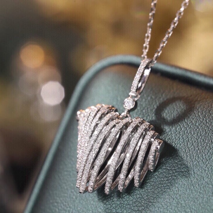 14k Gold 0.5 Ct Natural H Diamond Necklace: Ref:231065118 // gold content:14k gold // main gemstone:diamond // shape:round // carat weight:0. 5ct // clarity grade:vs-si // color:h // treatment:natural // cut grade:g // Condition: NewLow