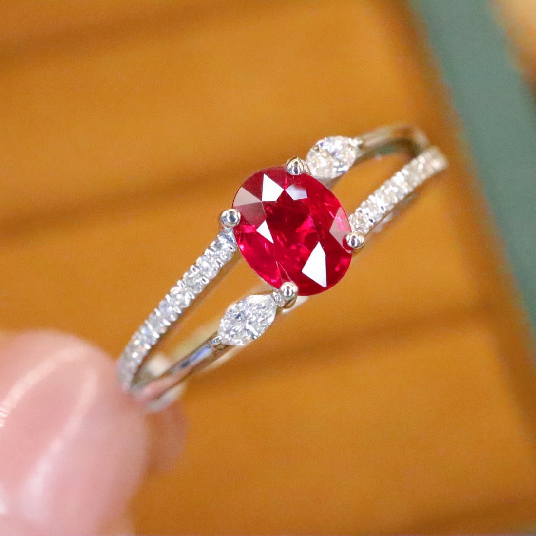 14k Gold 0.63 Ctw Natural Ruby & Diamond Ring - 3