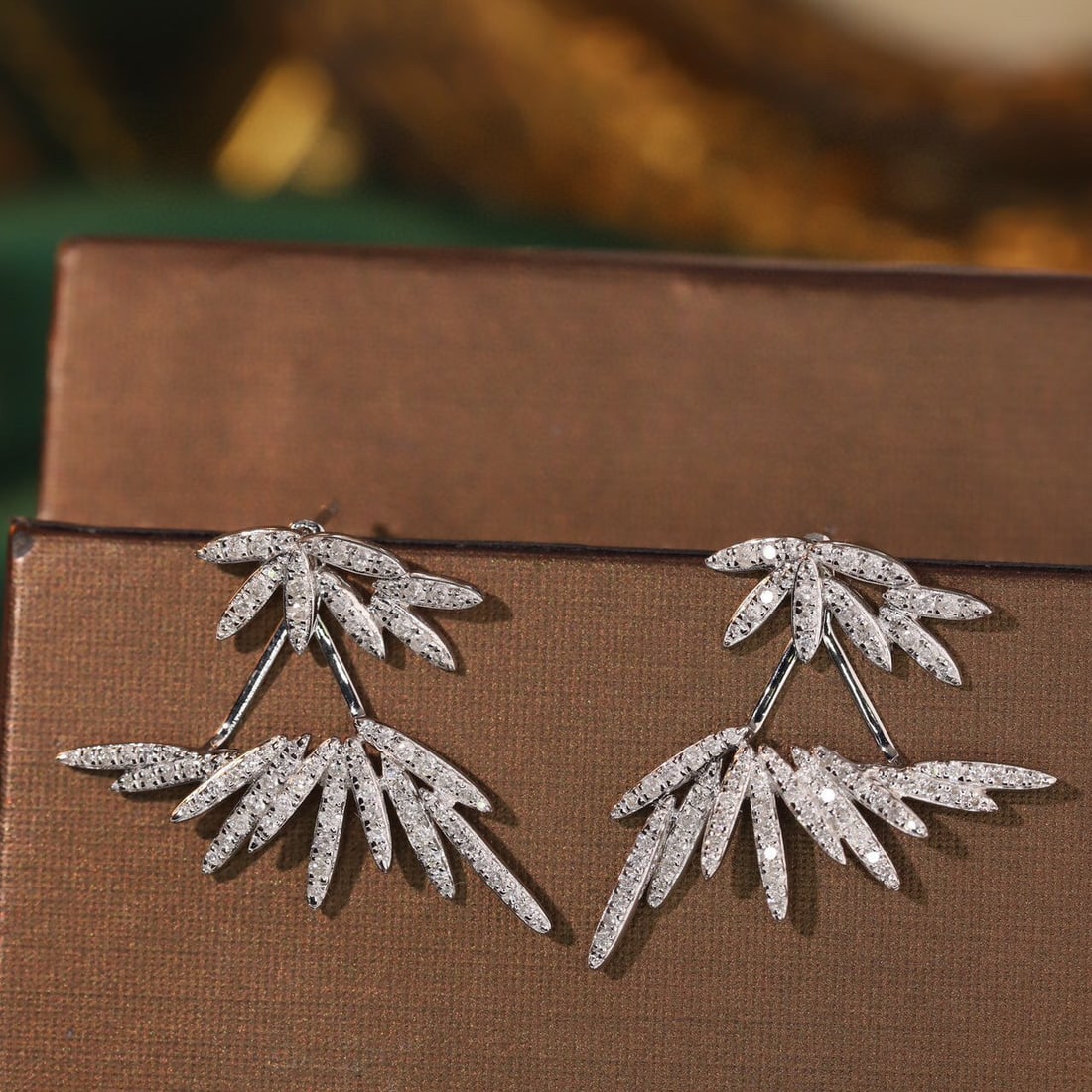 14k Gold 1 Ct Natural H Diamond Earrings: Ref:231065153 // gold content:14k gold // main gemstone:diamond // shape:round // carat weight:1ct // clarity grade:vs-si // color:h // treatment:natural // cut grade:g // Condition: NewLow