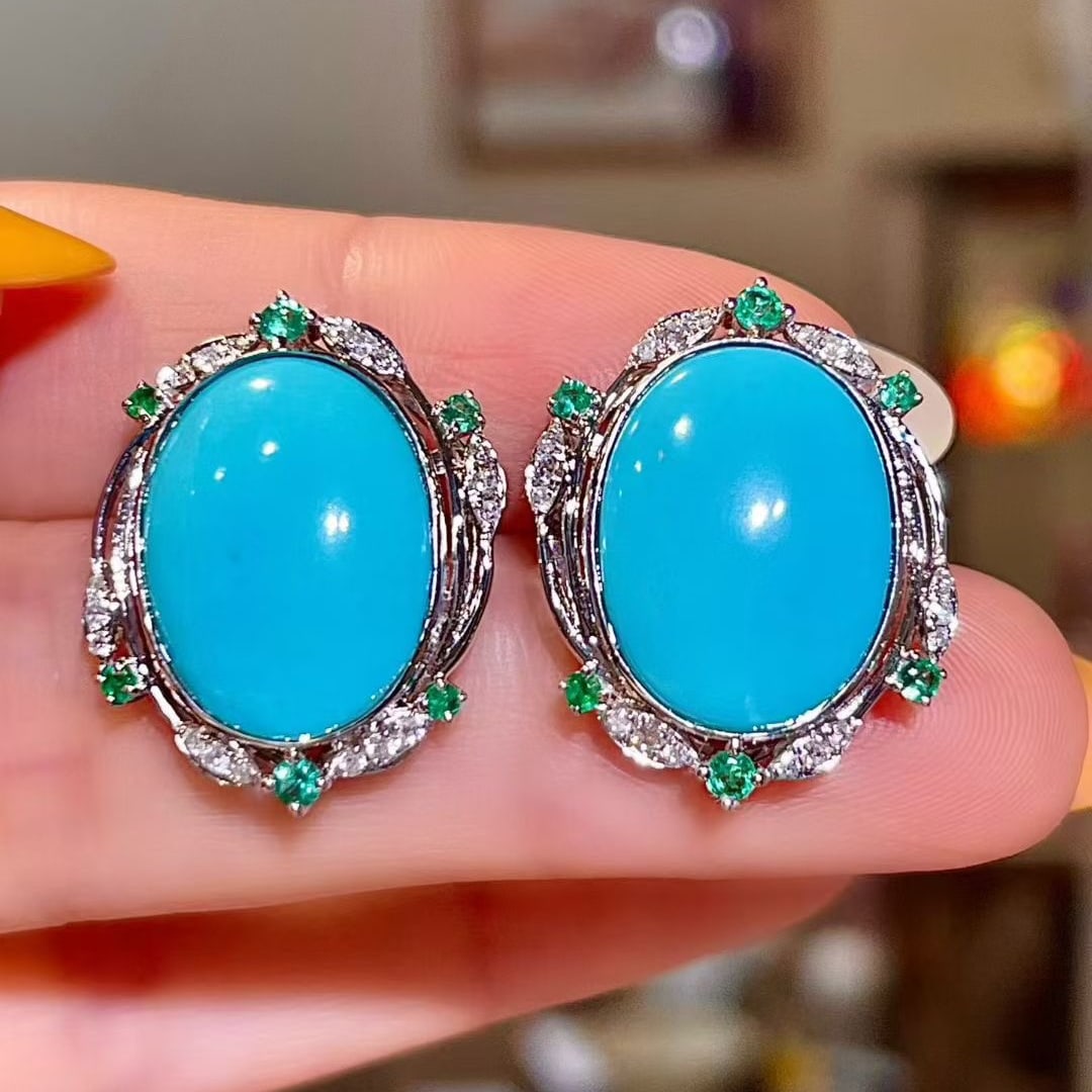 14k Gold 9.32 Ctw Natural Turquoise & Diamond Earrings: Ref:231065166 // gold content:14k gold // main gemstone:turquoise // shape:oval // carat weight:9. 08ct // color:blue // treatment:natural // // adjacent gemstone 2 : diamond // shape:round //