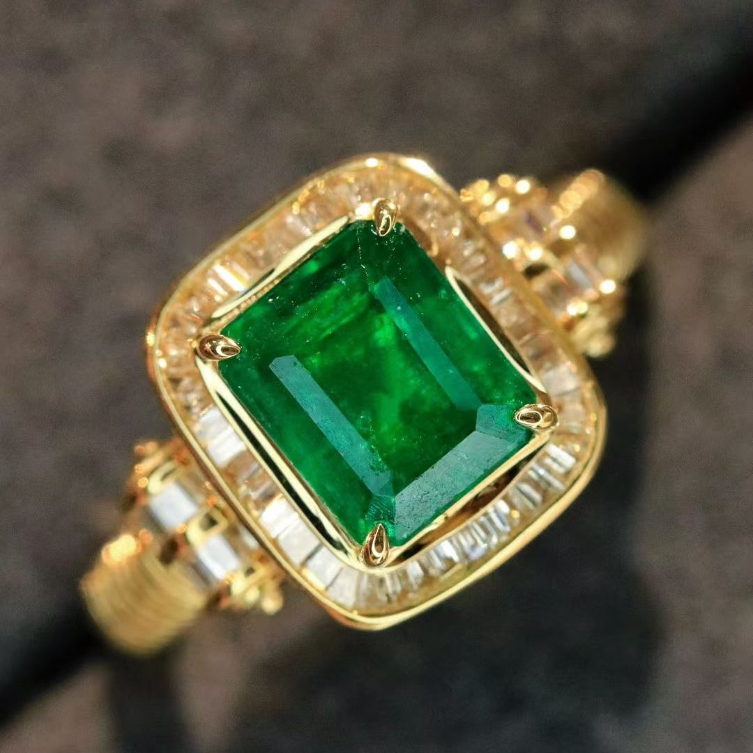 14k Gold 2.39 Ctw Vivid Green Natural Emerald & Diamond Ring: Ref:231065175 // gold content:14k gold // ring size:7. 25us // // main gemstone:emerald // shape:octagonal // carat weight:1. 96ct // color:vivid green // treatment:natural // // adjacent gemstone 2 :