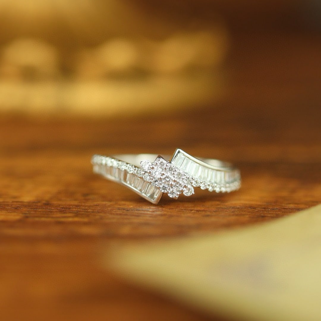 14k Gold 0.50 Ct Natural H Diamond Ring - 4