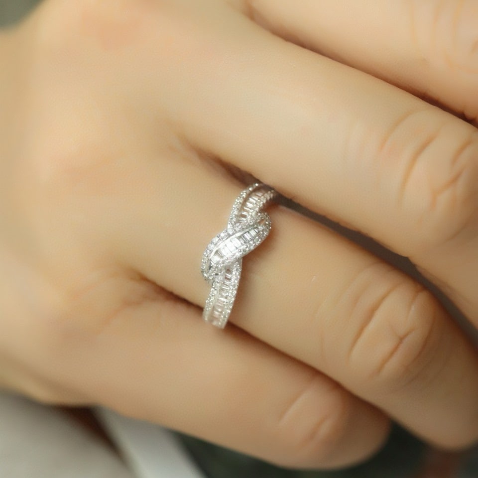 14k Gold 0.55 Ct Natural H Diamond Ring - 5