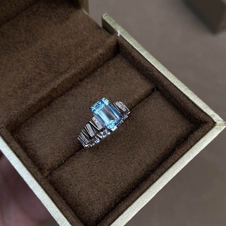 14k Gold 1.85 Ct Natural Aquamarine & Diamond Ring - 2