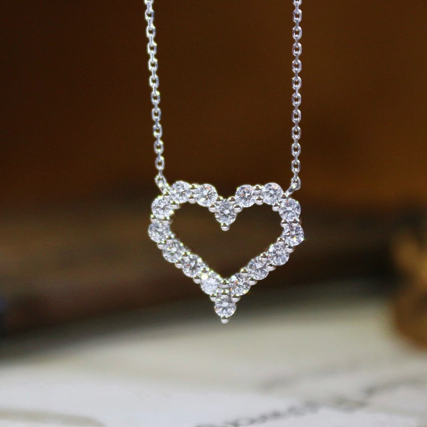 14k Gold 0.50 Ct Natural H Diamond Necklace: Ref:231066074 // gold content:14k gold // main gemstone:diamond // shape:round // carat weight:0. 50ct // clarity grade:vs-si // color:h // treatment:natural // cut grade:g // Condition: NewLow