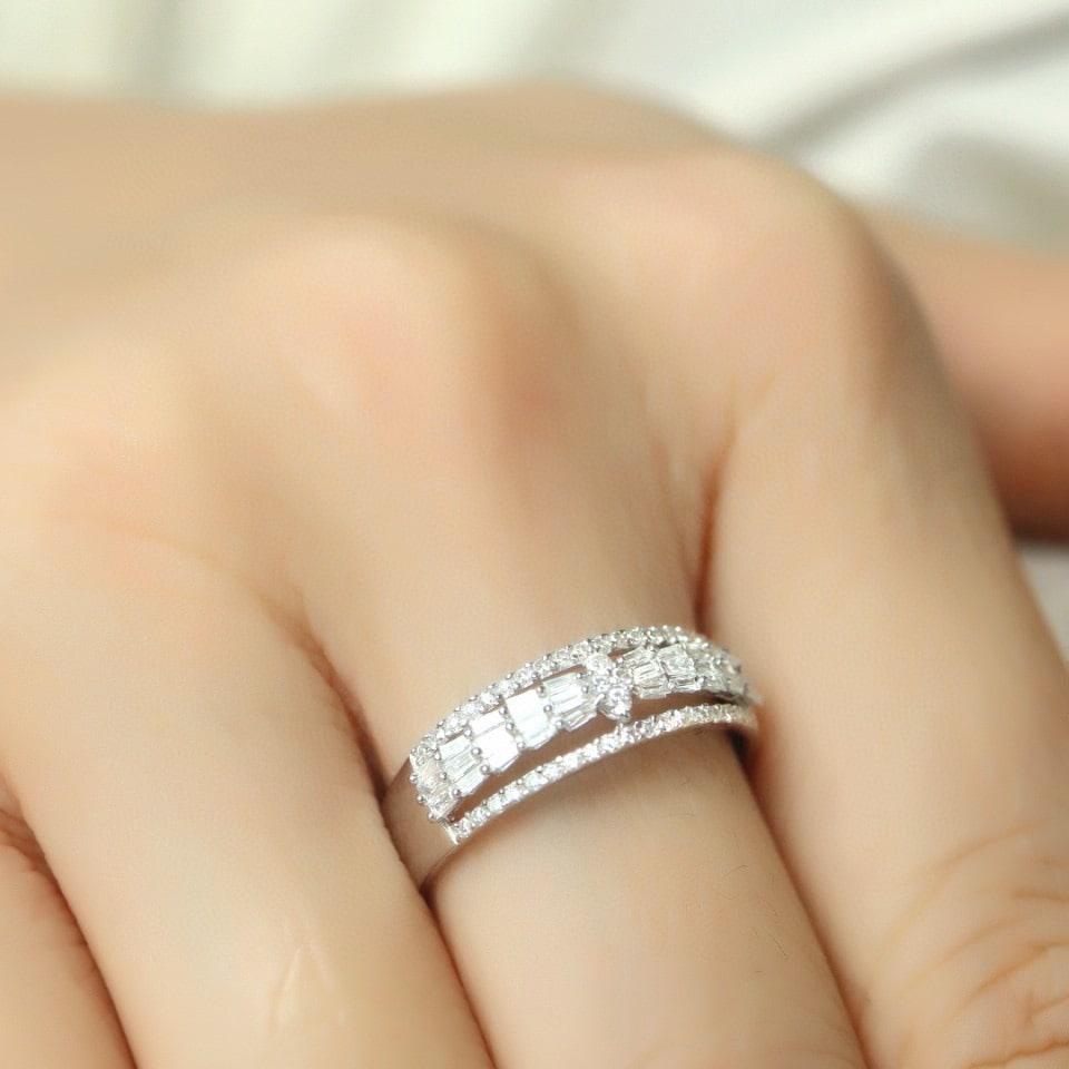 14k Gold 0.65 Ct Natural H Diamond Ring - 6