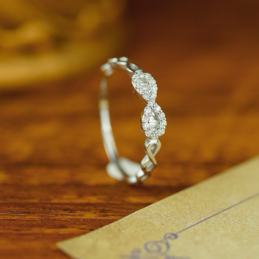 14k Gold 0.20 Ct Natural H Diamond Ring - 4