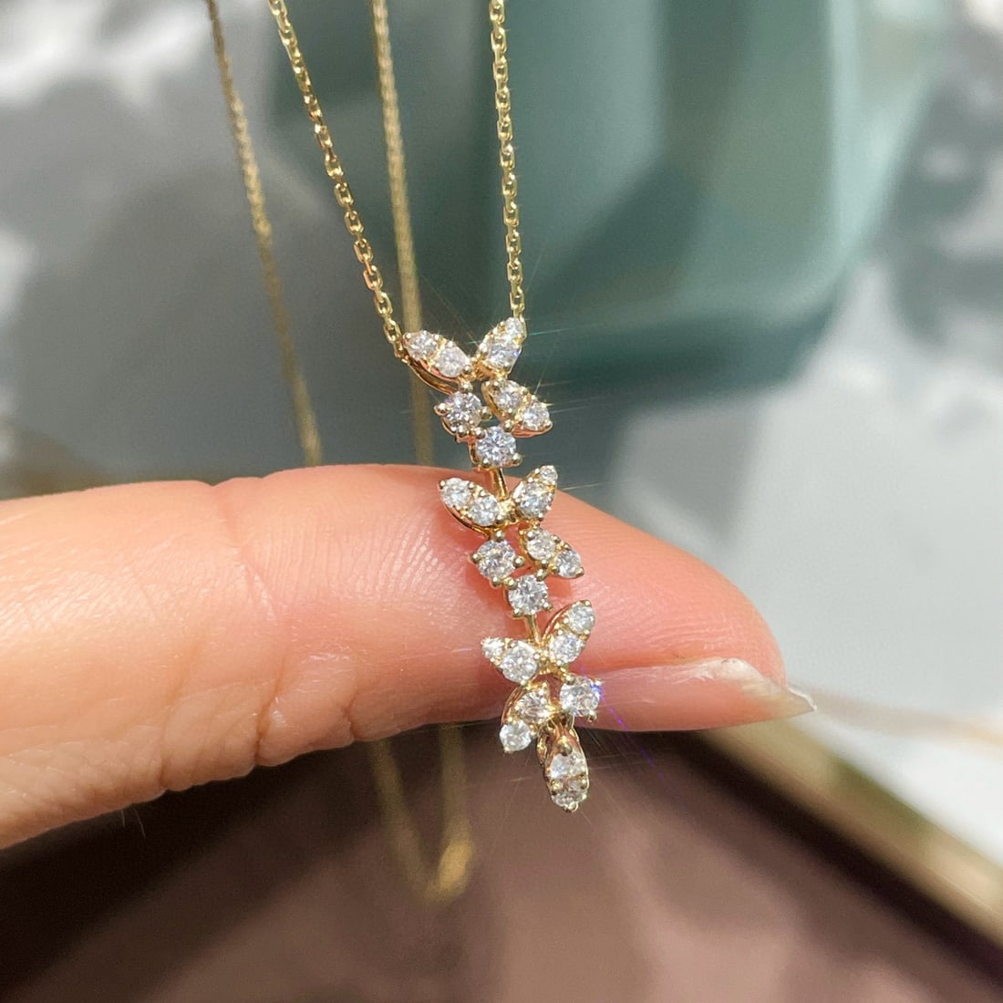 14k Gold 0.55 Ct Natural H Diamond Pendant( Without Chain ): Ref:231066145 // gold content:14k gold // main gemstone:diamond // shape:round // carat weight:0. 55ct // clarity grade:vs-si // color:h // treatment:natural // cut grade:g // Condition: NewLow