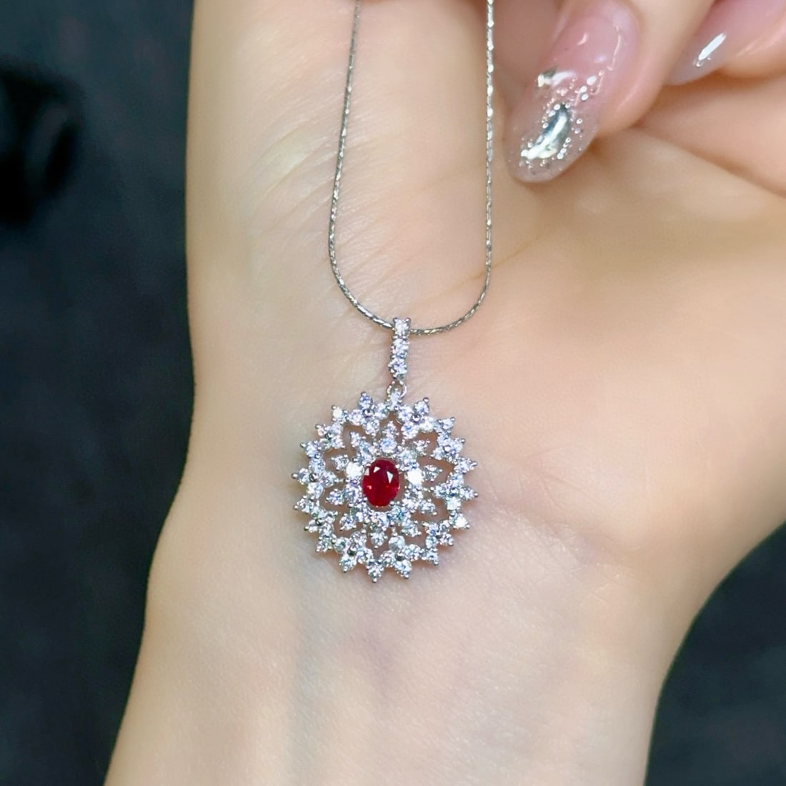 14k Gold 1.32 Ctw Natural Ruby & Diamond Necklace: Ref:231066157 // gold content:14k gold // main gemstone:ruby // shape:oval // carat weight:0. 32ct // color:red // treatment:natural // // adjacent gemstone 2 : diamond // shape:round // carat weight: