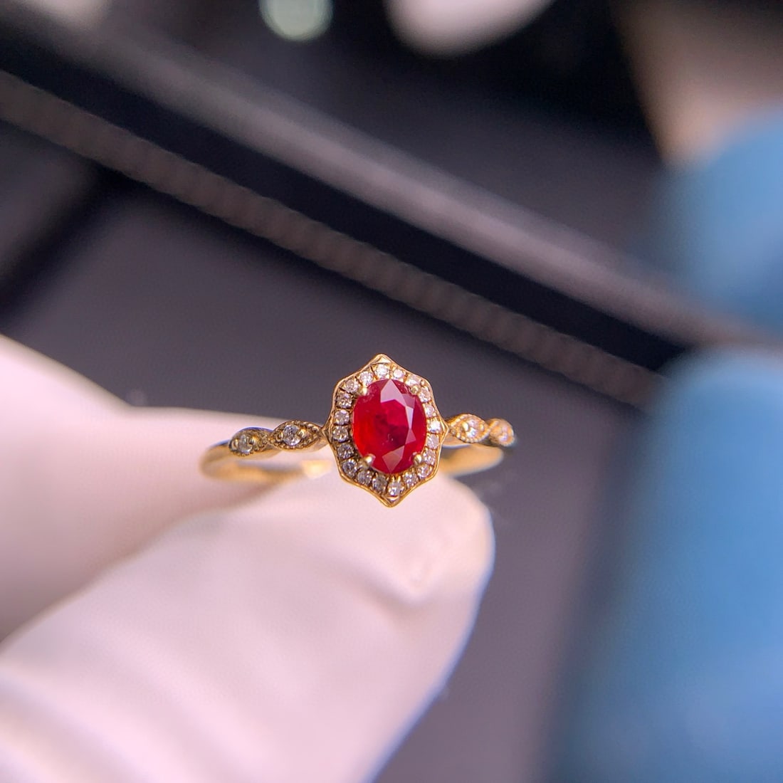 14k Gold 0.38 Ct Vivid Red Natural Ruby & Diamond Ring: Ref:231066166 // gold content:14k gold // ring size:7. 25us // // main gemstone:ruby // shape:oval // carat weight:0. 38ct // color:vivid red // treatment:natural // // adjacent gemstone 2 : diamond /