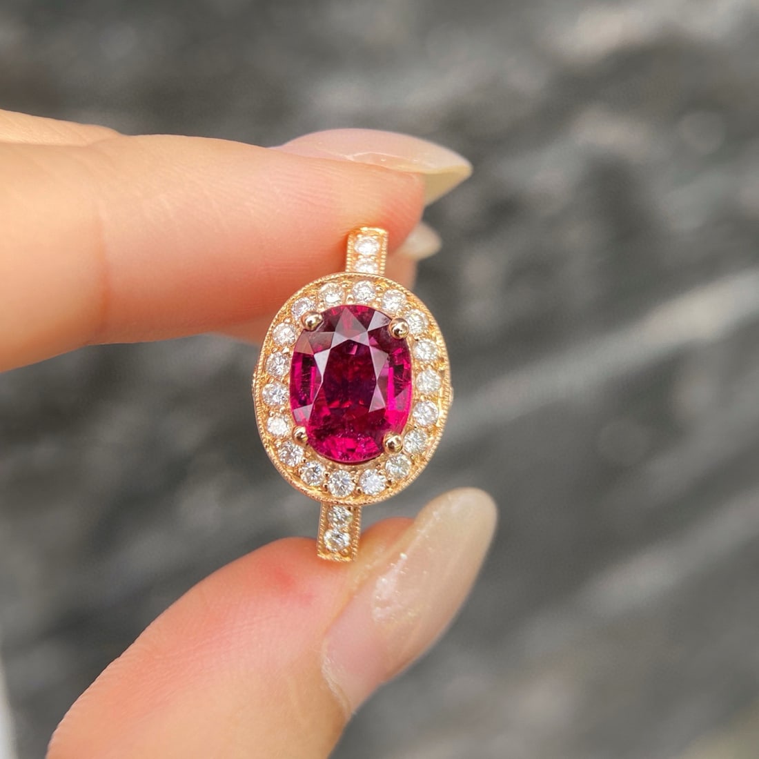14k Gold 2.74 Ctw Natural Tourmaline & Diamond Ring: Ref:231066193 // gold content:14k gold // ring size:7. 25us // // main gemstone:tourmaline // shape:oval // carat weight:2. 27ct // color:rubellite // treatment:natural // // adjacent gemstone 2 : dia