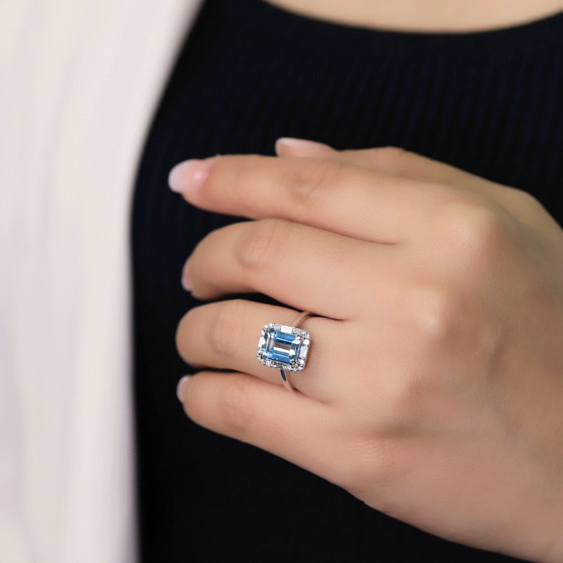 14k Gold 2.36 Ctw Natural Aquamarine & Diamond Ring - 4