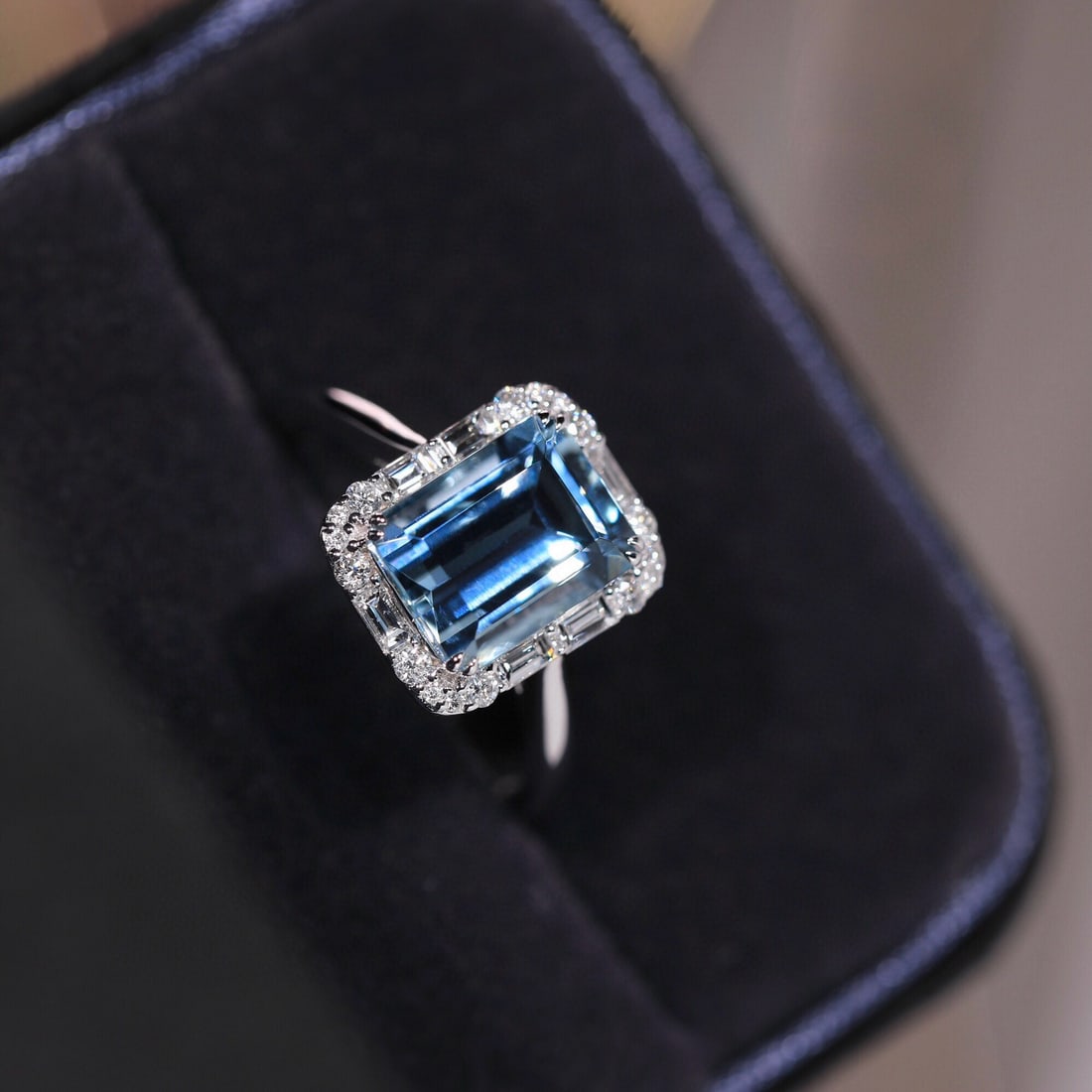 14k Gold 2.36 Ctw Natural Aquamarine & Diamond Ring - 6