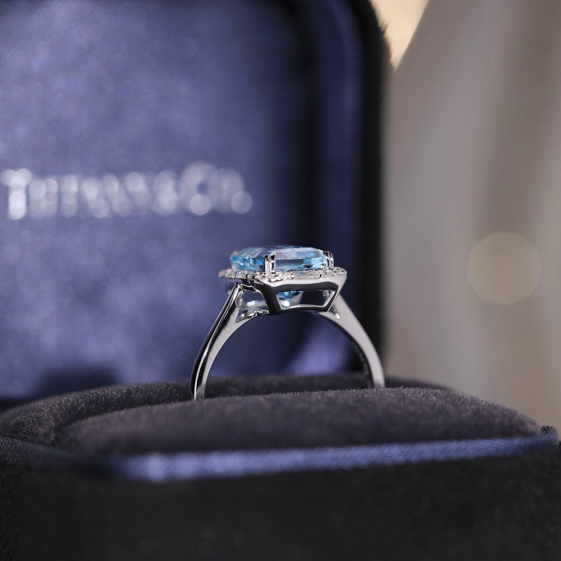 14k Gold 2.36 Ctw Natural Aquamarine & Diamond Ring - 9