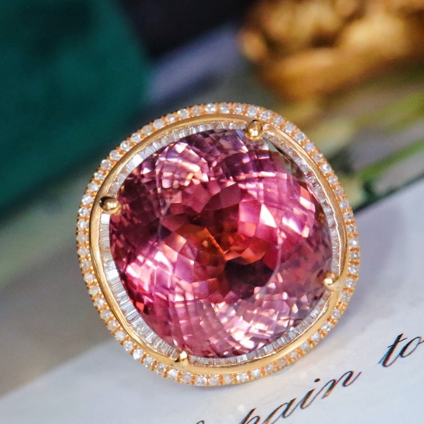 14k Gold 14.32 Ctw Natural Tourmaline & Diamond Ring: Ref:231066230 // gold content:14k gold // ring size:7. 25us // // main gemstone:tourmaline // shape:oval // carat weight:13. 9ct // color:red // treatment:natural // // adjacent gemstone 2 :