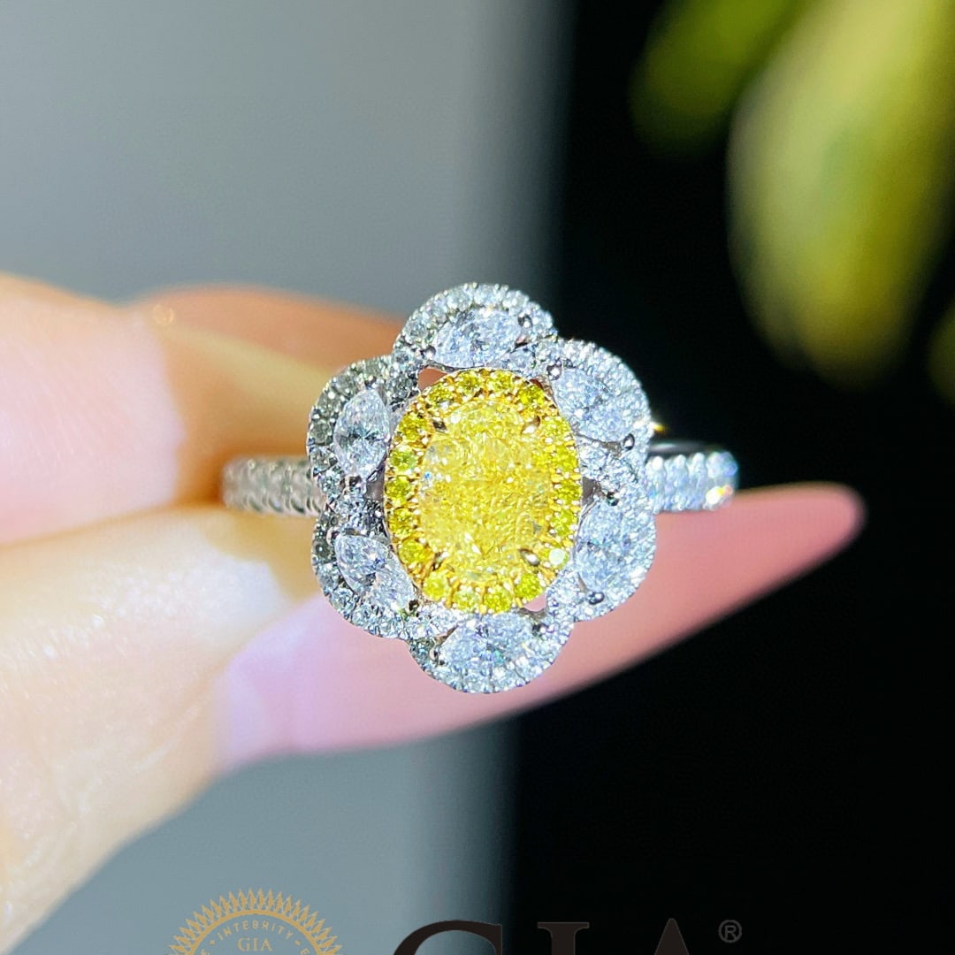 Gia Certified 14k Gold 1.28 Ctw Natural Yellow Diamond & Diamond Ring: Ref:231066270 // gold content:14k gold // ring size:7. 25us // // main gemstone:yellow diamond // certified:gia // shape:oval // carat weight:0. 61ct // clarity grade:vs2 // color:yellow //