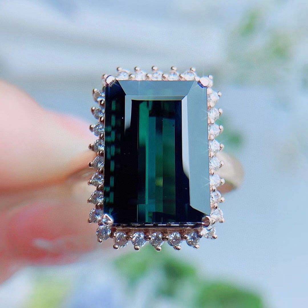 14k Gold 6.7 Ctw Natural Tourmaline & Diamond Ring: Ref:231066309 // gold content:14k gold // ring size:7. 25us // // main gemstone:tourmaline // shape:octagonal // carat weight:6. 4ct // color:green // treatment:natural // // adjacent gemstone 2 :