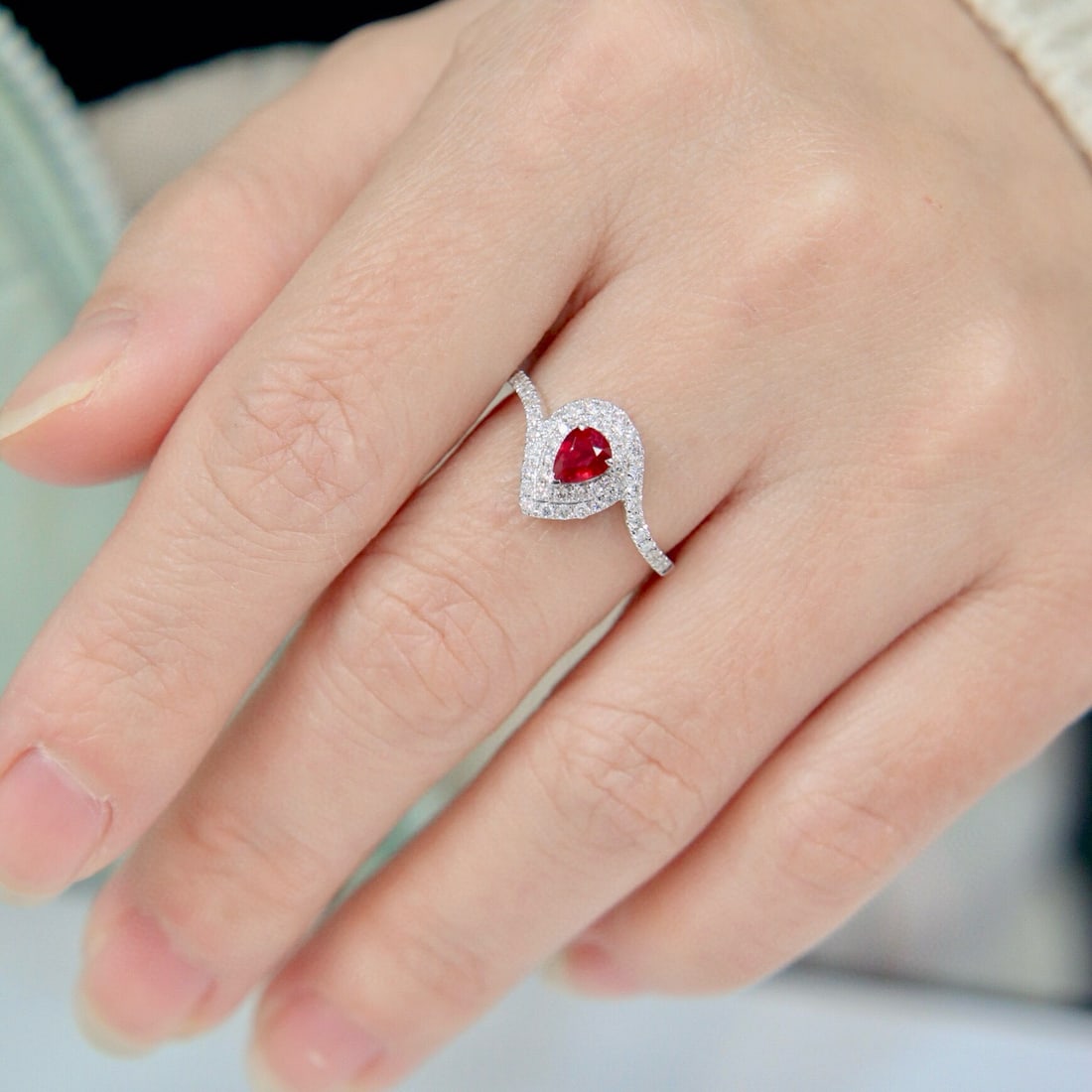 14k Gold 0.73 Ctw Natural Ruby & Diamond Ring - 5