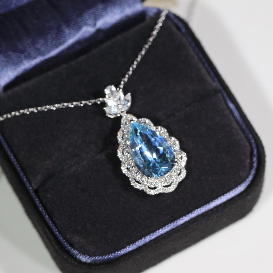 14k Gold 3.49 Ct Natural Aquamarine & Diamond Pendant( Without Chain ) - 6